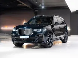 Carbonschwarz metallic Gebraucht 2021 BMW X7 M Sport SUV | 68.980 € (Superpreis)
