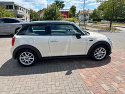 Weiß Gebraucht 2016 Mini Cooper Pepper Kleinwagen | 9.950 € (Fairer Preis)