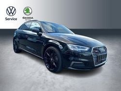 Mythosschwarz metallic Gebraucht 2020 Audi A3 Sportback e-tron Design Limousine | 18.370 € (Superpreis)