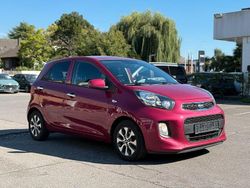 Cherry pink Gebraucht 2016 Kia Picanto DREAM-TEAM Edition Kleinwagen | 5.800 € (Fairer Preis)