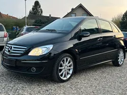 Kosmosschwarz metalliclack Gebraucht 2007 Mercedes B200 Van / Kleinbus | 8.690 € (Teuer)