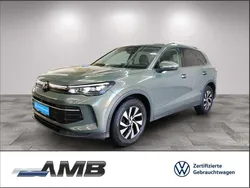 Andere farbe Gebraucht 2024 VW Tiguan Life SUV | 32.980 € (Fairer Preis)