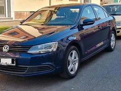 Blau Gebraucht 2013 VW Jetta Highline Limousine | 6.950 € (Fairer Preis)