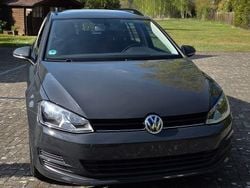 Grau Gebraucht 2015 VW Golf VII Kombi | 8.400 € (Superpreis)