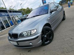 Grau Gebraucht 2005 BMW 325 Limousine | 6.500 € (Fairer Preis)