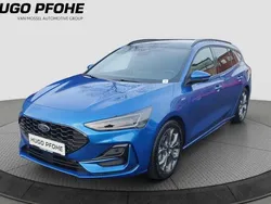 Blau Gebraucht 2023 Ford Focus ST-Line Kombi | 25.989 € (Guter Preis)