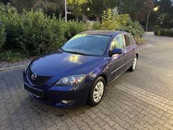 Blau Gebraucht 2004 Mazda 3 Comfort Limousine | 1.950 € (Fairer Preis)
