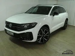 Pure white (weiß) Gebraucht 2023 VW Touareg R-line SUV | 65.985 € (Etwas zu teuer)