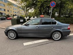Grau Gebraucht 2001 BMW 320 Limousine | 5.000 € (Etwas zu teuer)