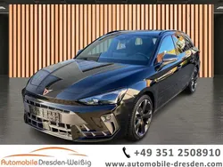 Schwarz schwarz (metallic) Gebraucht 2024 Cupra Leon Kombi | 29.980 € (Fairer Preis)