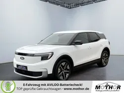 Frozen white Neu 2024 Ford Explorer SUV | 42.880 €