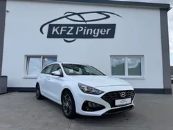 Weiß Gebraucht 2021 Hyundai i30 Trend Kombi | 13.999 € (Fairer Preis)