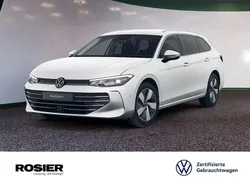 Weiss / oryxweiss perlmutteffekt Gebraucht 2025 VW Passat Business Kombi | 35.360 € (Superpreis)
