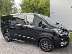 Schwarz Gebraucht 2021 Ford Tourneo Custom Titanium X Van / Kleinbus | 36.500 € (Fairer Preis)