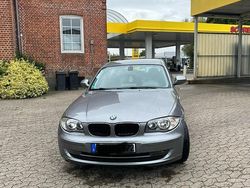 Grau Gebraucht 2011 BMW 116 Kleinwagen | 4.500 € (Fairer Preis)