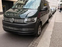 Grün Gebraucht 2015 VW T5 Van | 23.500 €