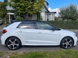 Weiß Gebraucht 2023 Audi A1 Sportback S-Line Kleinwagen | 29.900 € (Fairer Preis)