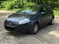 Grau Gebraucht 2009 Fiat Punto Kleinwagen | 1.190 €