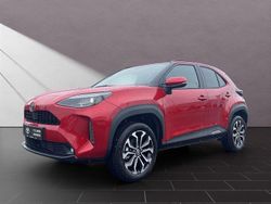 Rot Neu 2025 Toyota Yaris Hybrid Limousine | 27.950 € (Guter Preis)