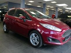 Rot Gebraucht 2013 Ford Fiesta Titanium Kleinwagen | 7.480 € (Etwas zu teuer)