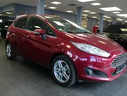 Rot Gebraucht 2013 Ford Fiesta Titanium Kleinwagen | 7.480 € (Etwas zu teuer)