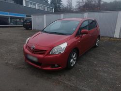 Gebraucht 2011 Toyota Verso Van / Kleinbus | 5.999 € (Teuer)