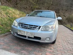 Silber Gebraucht 2005 Kia Cerato EX Limousine | 2.000 € (Fairer Preis)