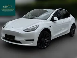 Weiß Gebraucht 2022 Tesla Model Y Performance SUV | 40.990 € (Teuer)