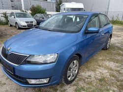 Blau Gebraucht 2016 Skoda Rapid Ambition Limousine | 9.000 € (Guter Preis)