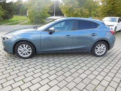 Saphirblau metallic Gebraucht 2015 Mazda 3 Center-Line Limousine | 11.000 € (Fairer Preis)