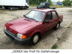 Rot Gebraucht 1986 Ford Orion Limousine | 8.900 €