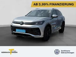 Silber Gebraucht 2024 VW Tiguan R-line SUV | 47.840 € (Superpreis)