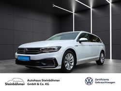 Gletscherweiss (weiß) Gebraucht 2022 VW Passat GTE Kombi | 23.845 € (Guter Preis)