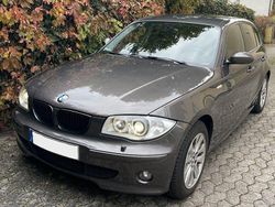 Braun Gebraucht 2006 BMW 116 Comfort Edition Kleinwagen | 3.800 € (Fairer Preis)