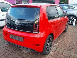 Tornadorot tornadorot Gebraucht 2018 VW up! Sound Kleinwagen | 13.630 € (Etwas zu teuer)