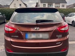 Braun Gebraucht 2015 Hyundai ix35 Edition SUV | 9.000 € (Fairer Preis)