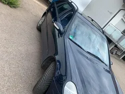 Blau Gebraucht 2002 Mercedes C180 Kombi | 3.500 €