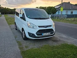 Weiß Gebraucht 2016 Ford Tourneo Custom Van / Kleinbus | 17.500 € (Fairer Preis)