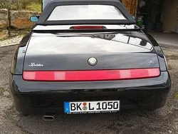 Schwarz Gebraucht 1996 Alfa Romeo Spider Lusso Cabrio | 11.900 € (Teuer)