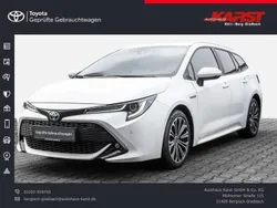 Weiss Gebraucht 2021 Toyota Corolla Kombi | 21.690 € (Fairer Preis)