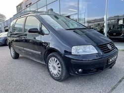 Schwarz Gebraucht 2002 VW Sharan Comfortline Van / Kleinbus | 1.990 € (Fairer Preis)
