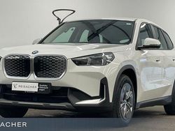 Weiß Gebraucht 2023 BMW iX1 Performance SUV | 39.440 € (Etwas zu teuer)