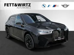 Sophistograu brillanteffekt Gebraucht 2023 BMW iX Performance SUV | 81.990 € (Guter Preis)