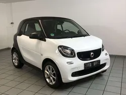 Sicherheitszelle in black Gebraucht 2019 Smart ForTwo Electric Drive Kleinwagen | 8.600 € (Fairer Preis)