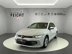 Weiß Gebraucht 2024 VW Golf VIII Life Limousine | 28.479 € (Fairer Preis)