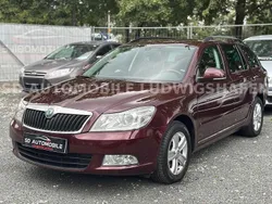 Rot Gebraucht 2011 Skoda Octavia Impuls Edition Kombi | 4.799 € (Fairer Preis)