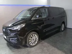 Schwarz Gebraucht 2024 Ford Tourneo Custom Titanium Van / Kleinbus | 57.890 €