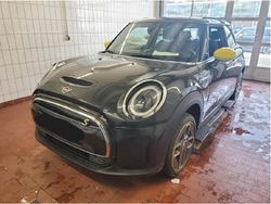 Schwarz Gebraucht 2022 Mini Cooper SE Kleinwagen | 16.490 € (Fairer Preis)