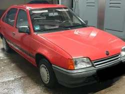 Rot Gebraucht 1991 Opel Kadett Limousine | 1.200 €