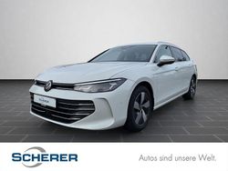 Weiß Gebraucht 2024 VW Passat IQ Drive Kombi | 31.980 € (Superpreis)